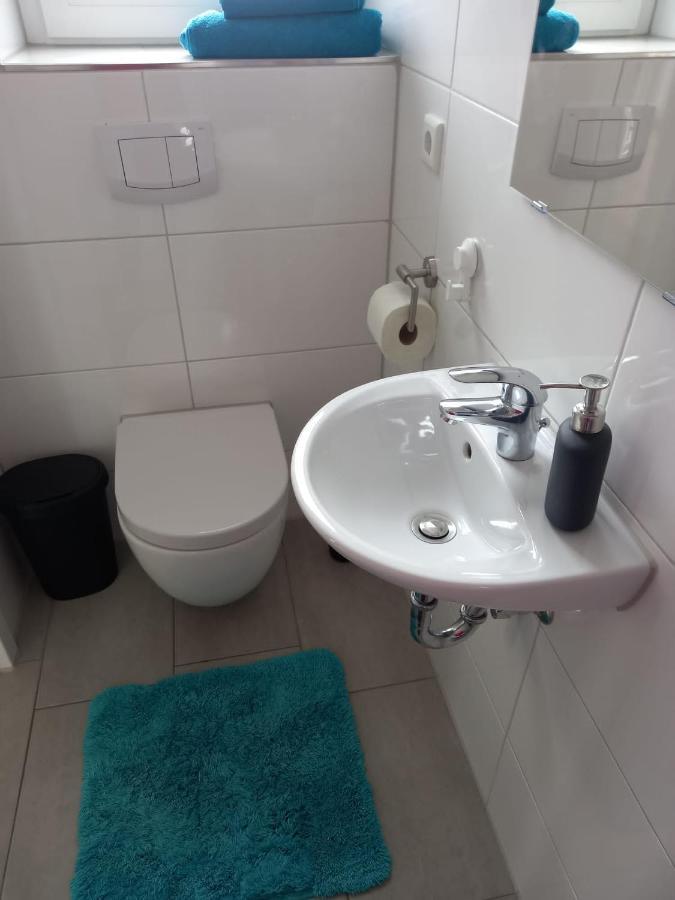 Neubau Appartement Mit Terasse, Privater Eingang,Parkplatz,Kueche Furth Bagian luar foto