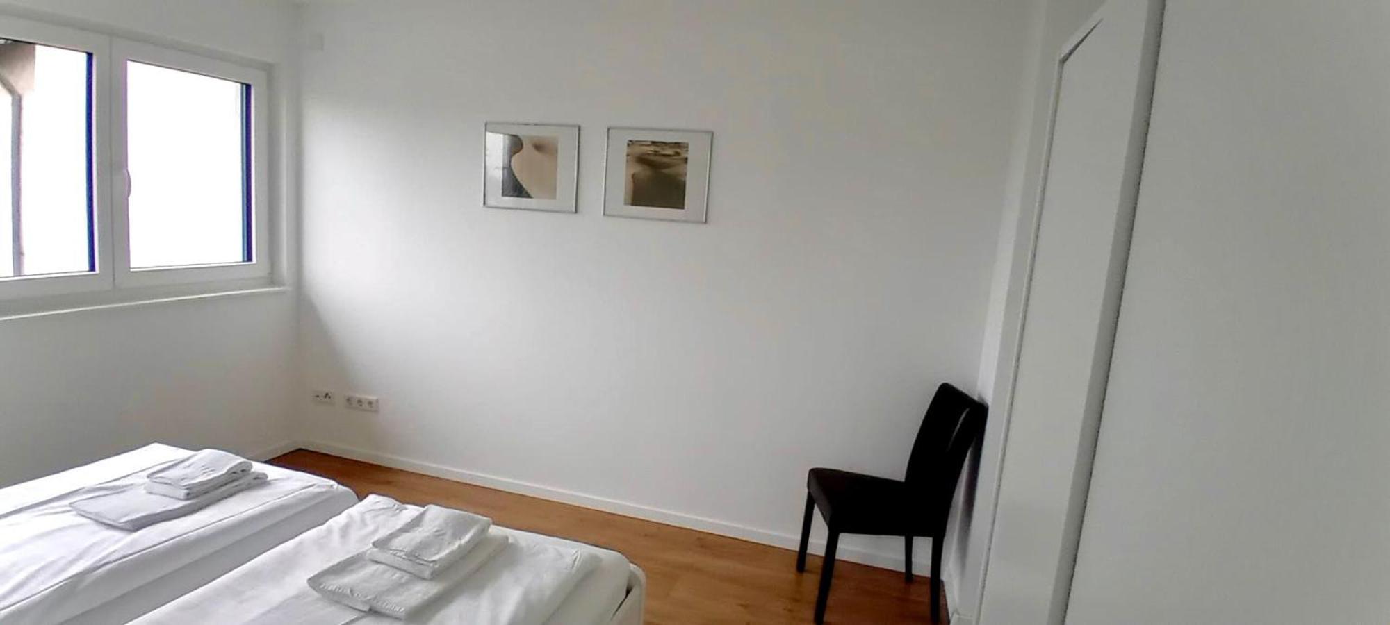 Neubau Appartement Mit Terasse, Privater Eingang,Parkplatz,Kueche Furth Bagian luar foto